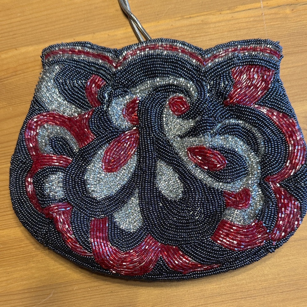 Elegant Beaded Red and Blue Evening Bag - Picture 3 of 5